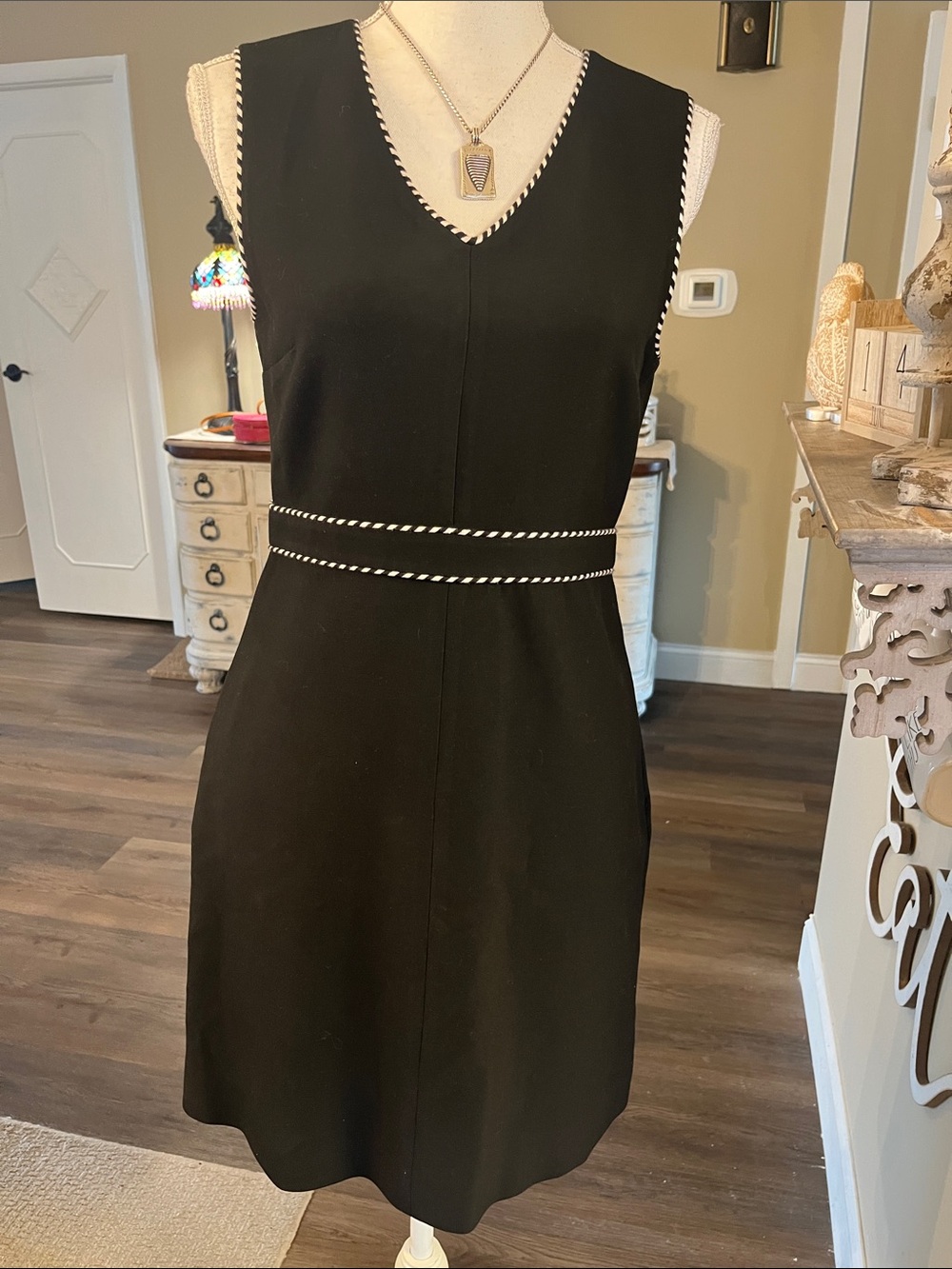 Diane Von Furstenberg Black Sleeveless Midi Dress with Contrast Trim